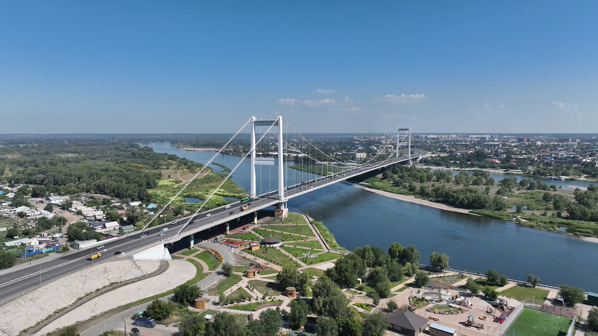 ТМД-дағы ең үлкен аспалы көпір